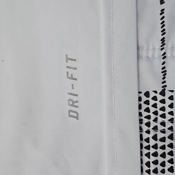 Nike dry-fit t-shirt color white size large - Picture 5 of 8